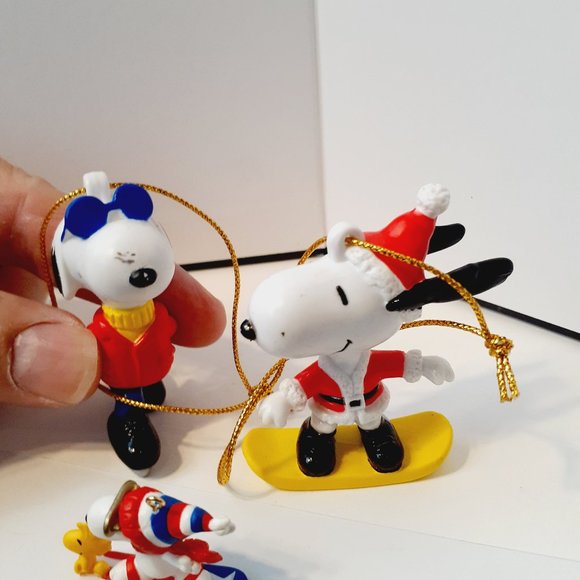 3 Vintage Peanuts Snoopy Skate Ski Whitman's Candies Christmas Ornament PVC - Picture 2 of 5